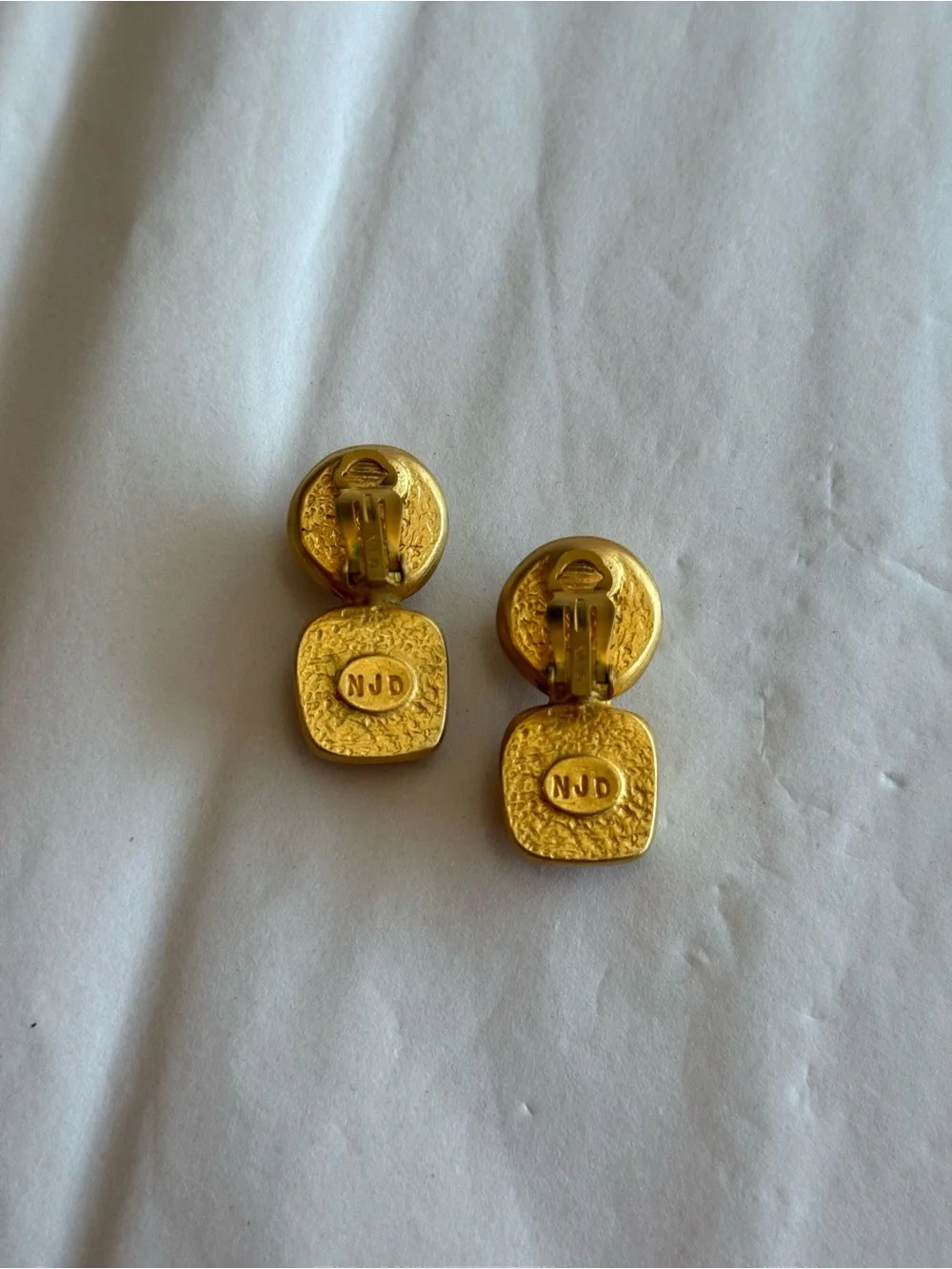 NORMA JEAN DESIGN | Vintage Amber Brushed Gold and Cream Clip On Earrings